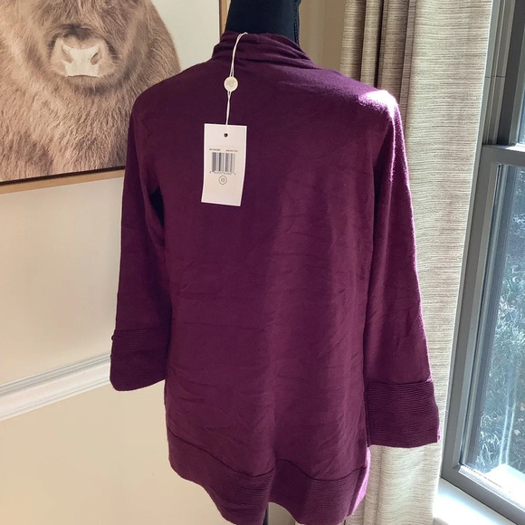 #245 Revolution Burgundy Open Front Cardigan with Button Detail Sz XS - Picture 6 of 9